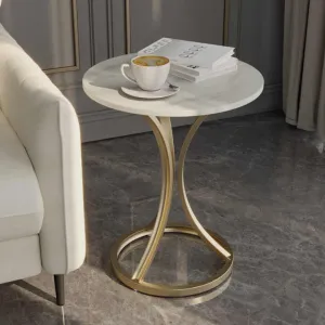 طاولة قهوة رخوة . loose coffee table