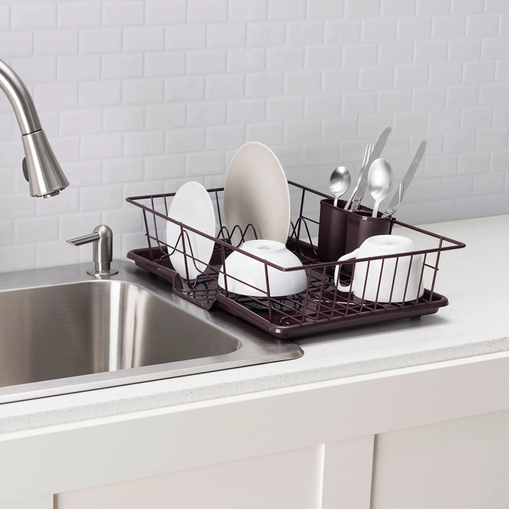 3 Piece Rust-Resistant Vinyl Dish Drainer with Self-Draining Drip Tray, Brown