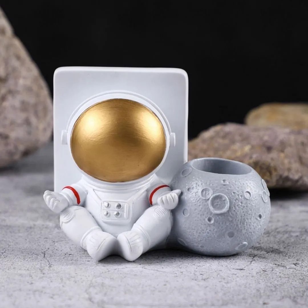 Moontastic - Astronaut Phone and Pen Holder