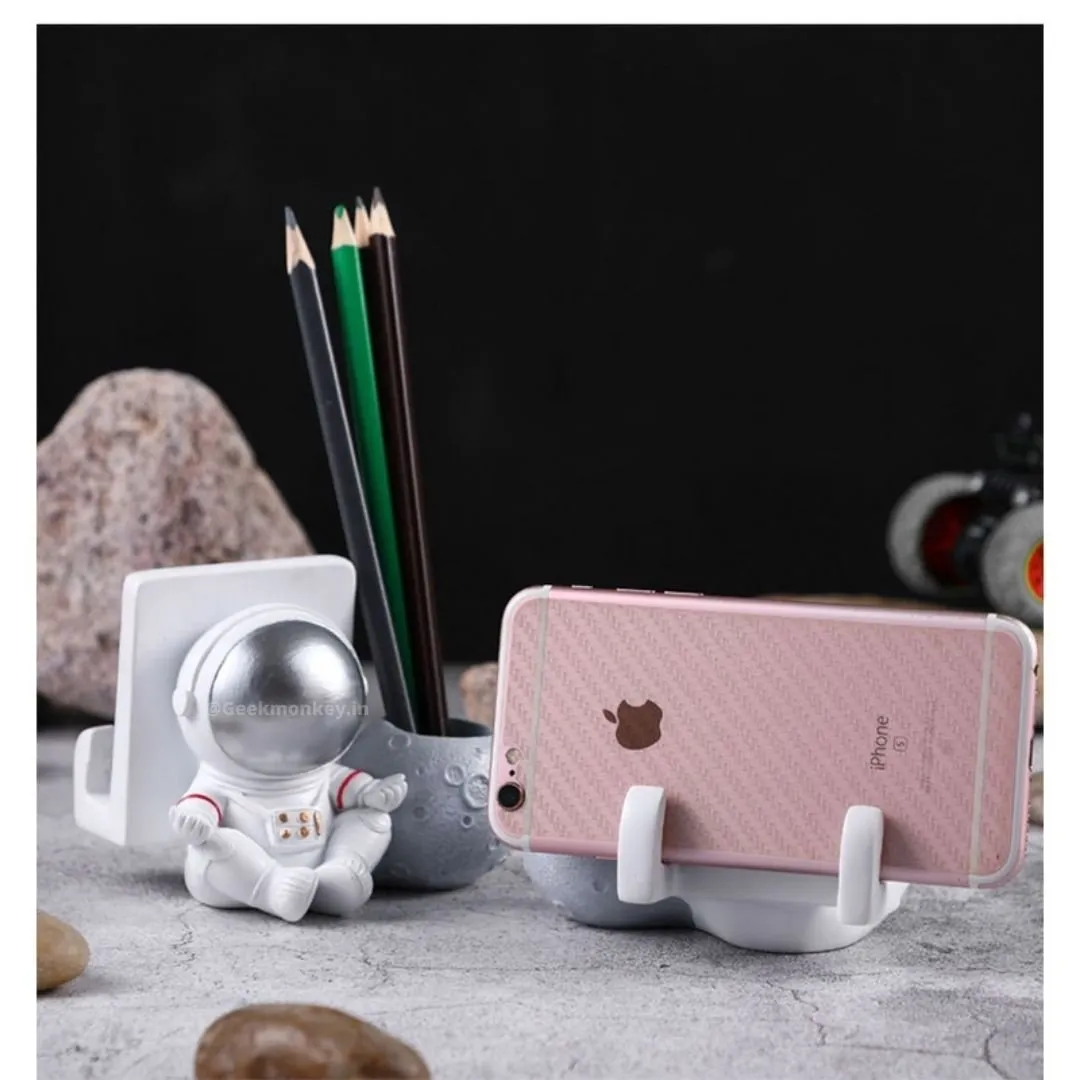 Moontastic - Astronaut Phone and Pen Holder