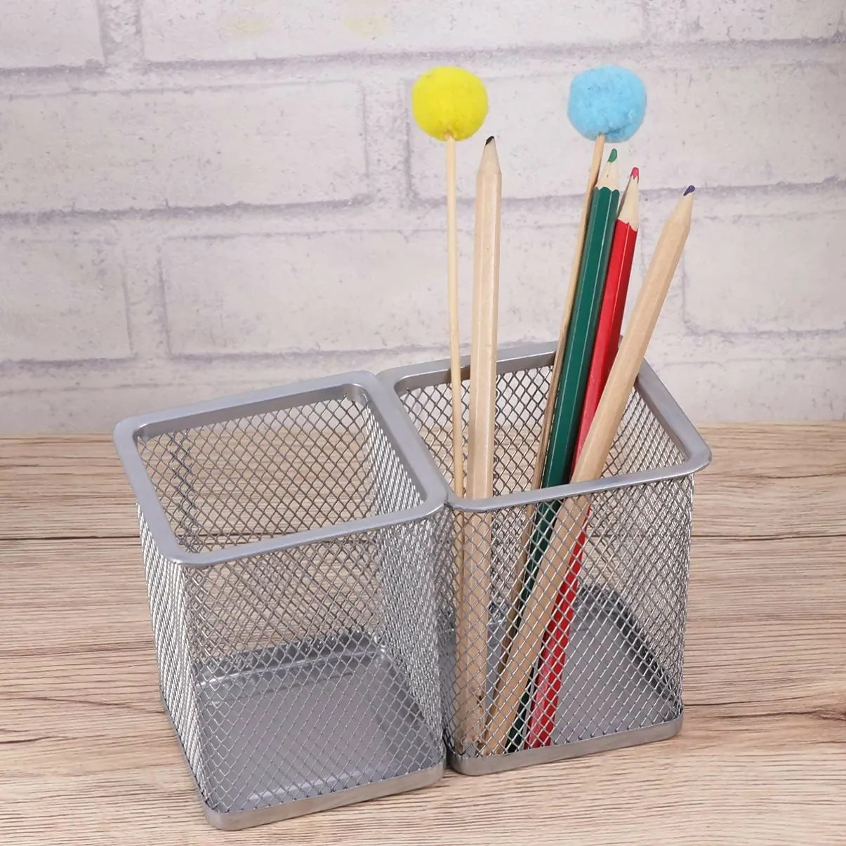 Multipurpose Makeup Brush Holder (Random Color, pack of 1)