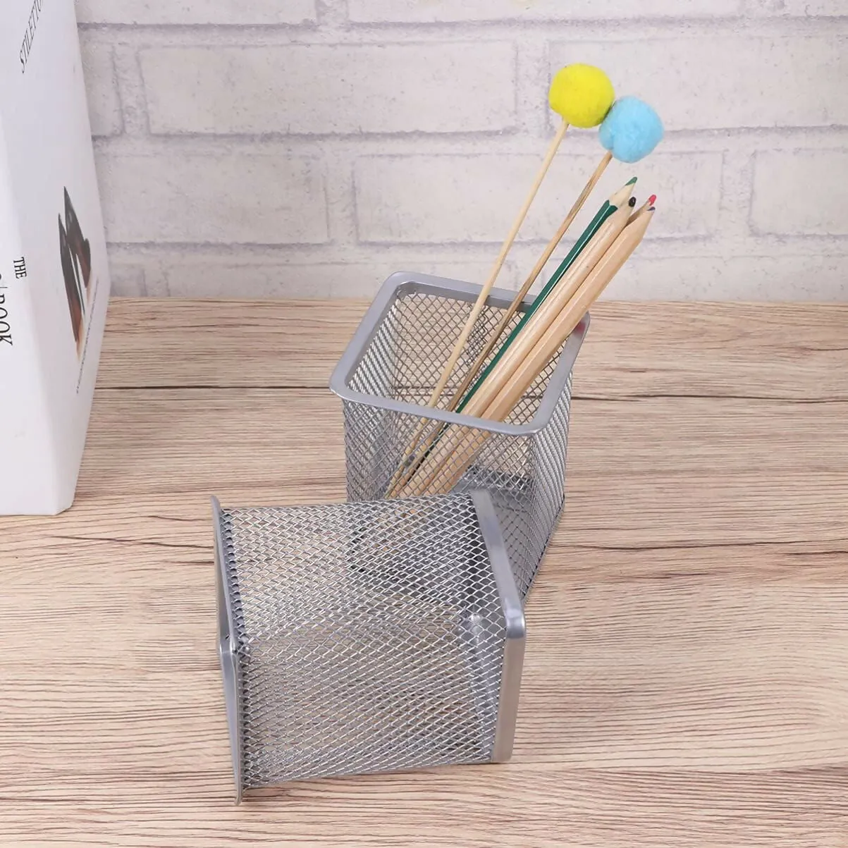 Multipurpose Makeup Brush Holder (Random Color, pack of 1)