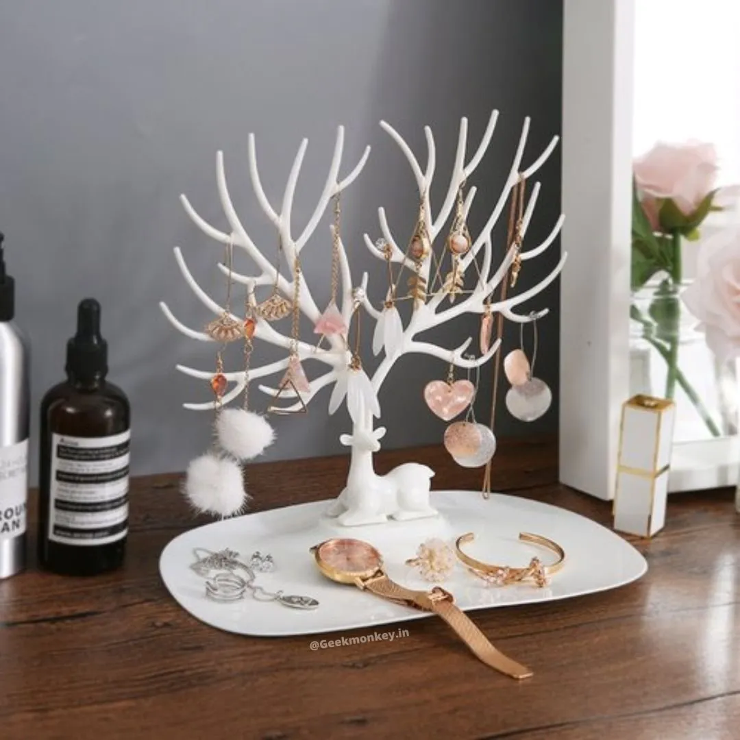 Resting Deer Jewellery Organizer
