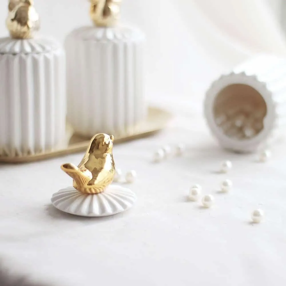 Small Animal Ceramic Storage Pot with Lid
