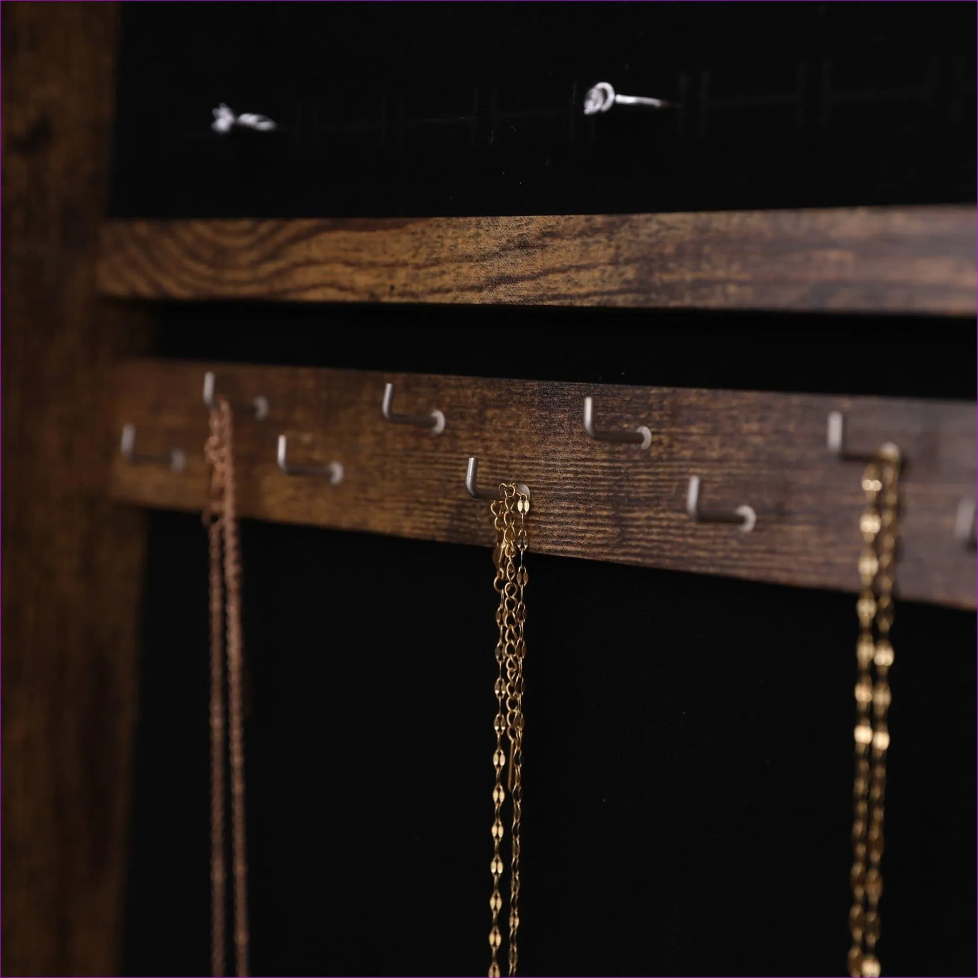 Standing jewelry cabinet with LED Lights