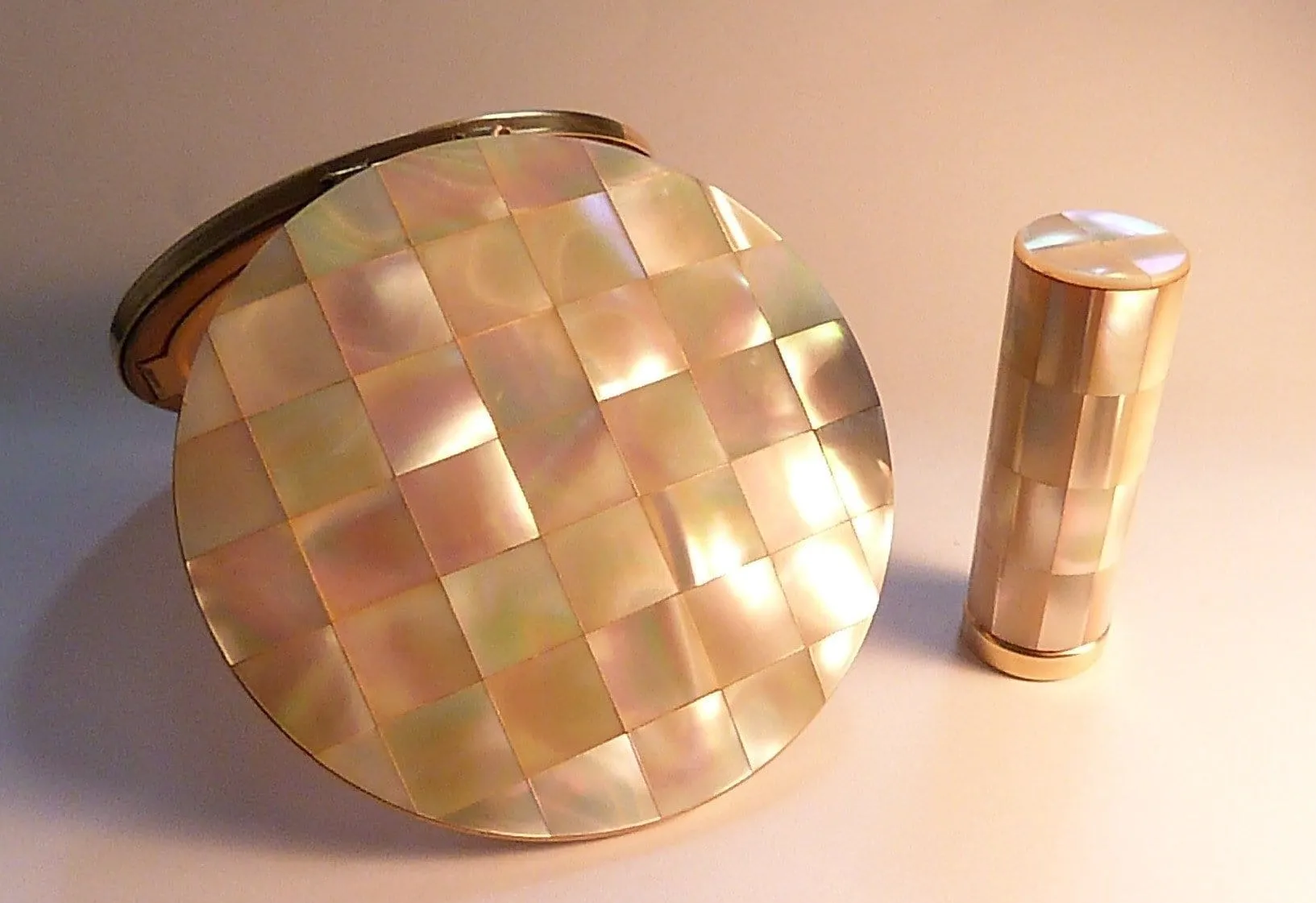 Vintage pearl wedding gifts for her mother of pearl Stratton set 1970s